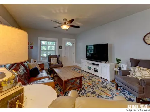 1525 Dial Ct, Springfield, IL 62704 photo 4