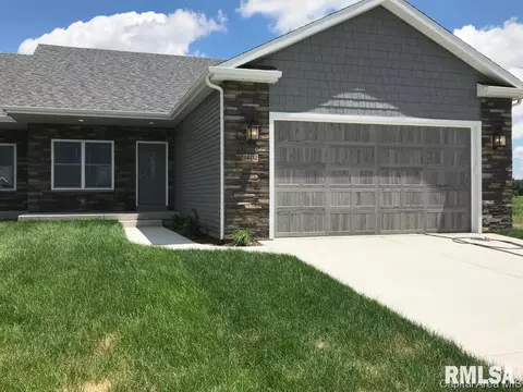 1402 Winston Dr, Springfield, IL 62711 photo 1
