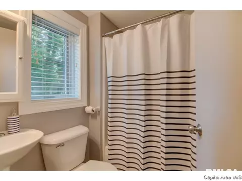 36 Hickory Pt, Springfield, IL 62712 photo 33