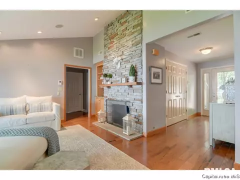 36 Hickory Pt, Springfield, IL 62712 photo 5