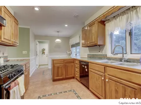 1 Turnberry Pl, Springfield, IL 62704 photo 10
