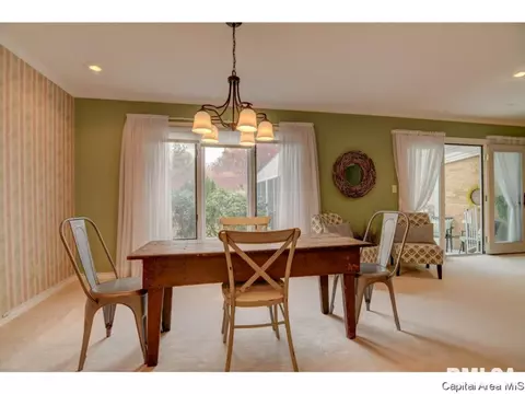1 Turnberry Pl, Springfield, IL 62704 photo 6