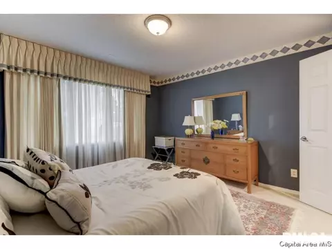1 Turnberry Pl, Springfield, IL 62704 photo 16