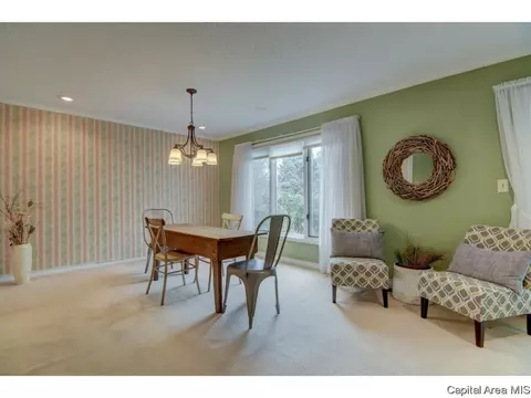 1 Turnberry Pl, Springfield, IL 62704 photo 5