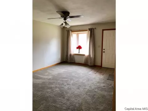 205 Buckhorn Dr, Springfield, IL 62707 photo 2