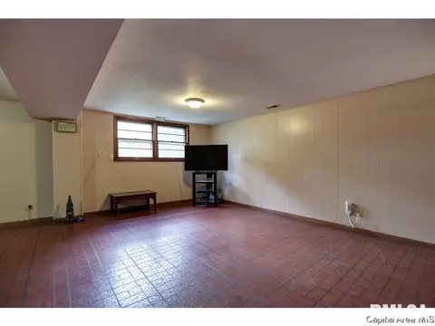 8 Oakmont Dr, Springfield, IL 62704 photo 29