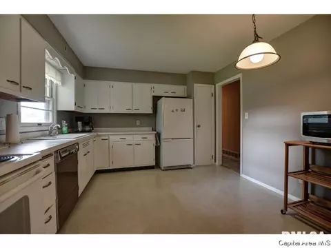 8 Oakmont Dr, Springfield, IL 62704 photo 10