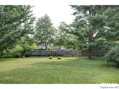 8 Oakmont Dr, Springfield, IL 62704 photo 36