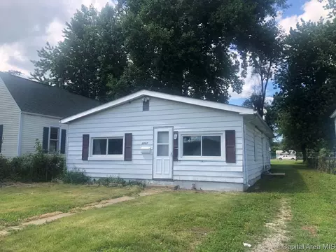 2207 E Cedar St, Springfield, IL 62703 photo 1