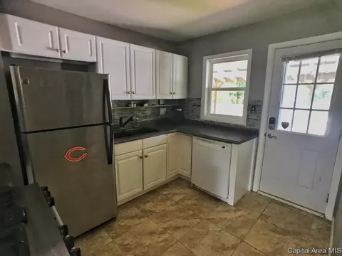 69 Windsor Rd, Springfield, IL 62702 photo 8
