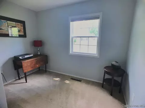 69 Windsor Rd, Springfield, IL 62702 photo 12