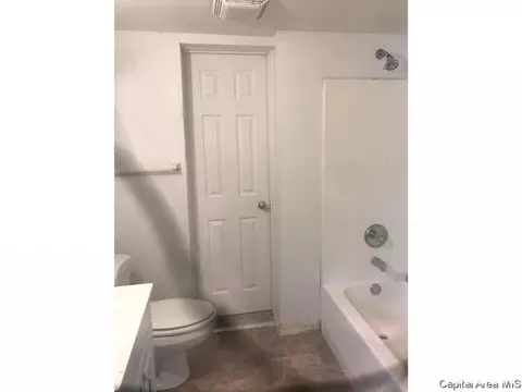 1020 N 14th St, Springfield, IL 62702 photo 5
