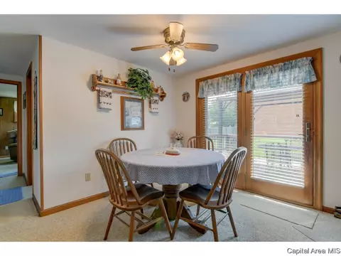 409 N Springfield Rd, Athens, IL 62613 photo 7