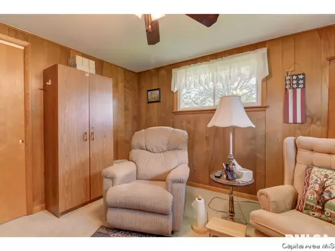 409 N Springfield Rd, Athens, IL 62613 photo 21