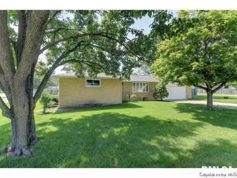 409 N Springfield Rd, Athens, IL 62613 photo 36