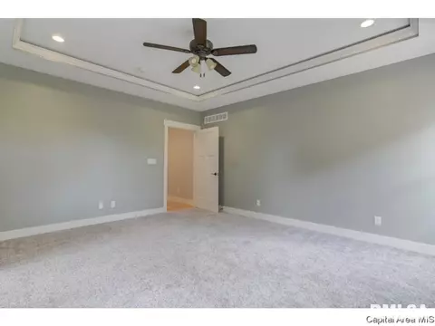 5812 Kelley Point Dr, Springfield, IL 62711 photo 24