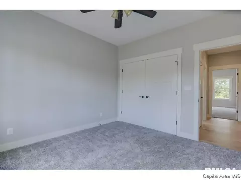 5812 Kelley Point Dr, Springfield, IL 62711 photo 17