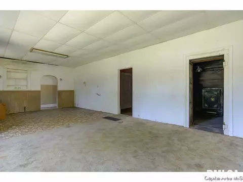 501 E Main, Thayer, IL 62689 photo 11