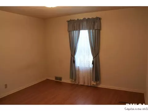 1236 Mossman Ave, Springfield, IL 62702 photo 8