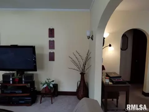 2108 N 5th St, Springfield, IL 62702 photo 5