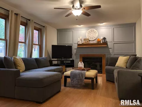 1613 Bent Oak Dr, Springfield, IL 62704 photo 7