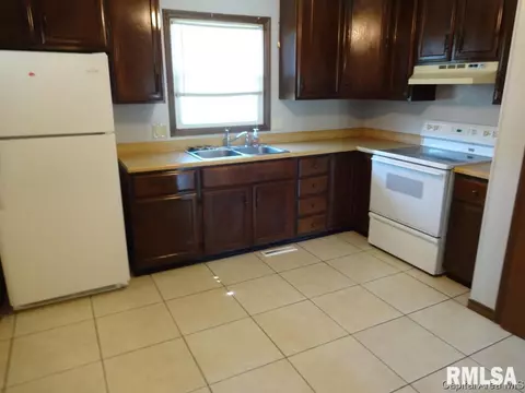2209 Watch Ave, Springfield, IL 62702 photo 8