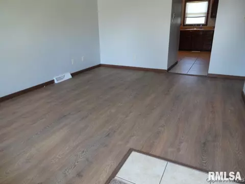 2209 Watch Ave, Springfield, IL 62702 photo 6