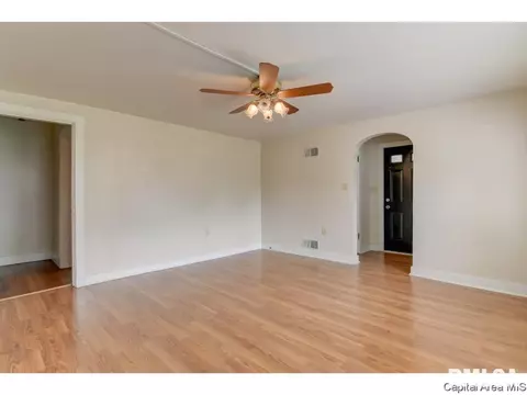 3309 S 3rd St, Springfield, IL 62703 photo 4