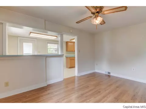 3309 S 3rd St, Springfield, IL 62703 photo 8