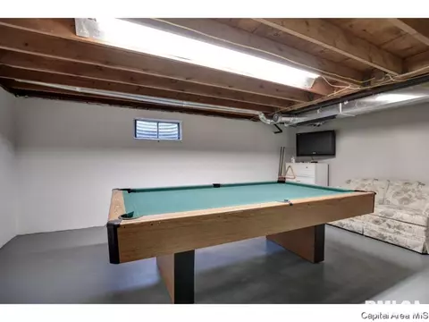 248 E Olive St, Virden, IL 62690 photo 30