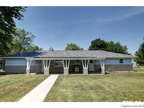 248 E Olive St, Virden, IL 62690 photo 35