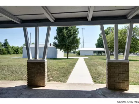 248 E Olive St, Virden, IL 62690 photo 34