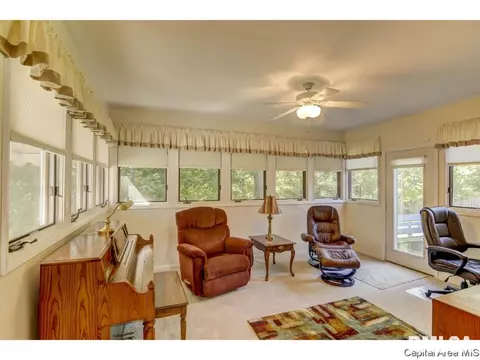 805 High Pointe Dr, Springfield, IL 62702 photo 24