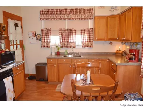 1500 Phillips Ave, Springfield, IL 62702 photo 2