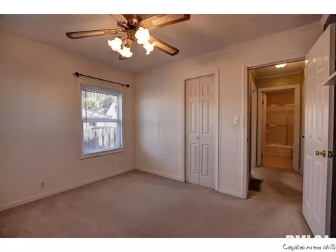 514 Kern St, Springfield, IL 62703 photo 11