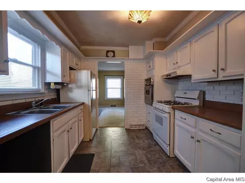 514 Kern St, Springfield, IL 62703 photo 5