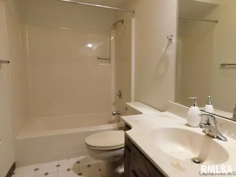 2012 Jeanette Ln UNIT D, Springfield, IL 62702 photo 20