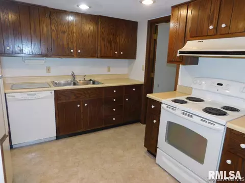 2012 Jeanette Ln UNIT D, Springfield, IL 62702 photo 4