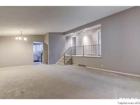 3246 S 1st, Springfield, IL 62703 photo 5