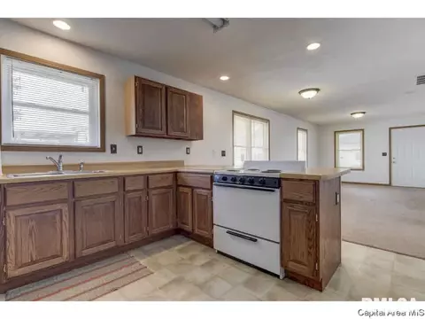 1825 N 14th St, Springfield, IL 62702 photo 8