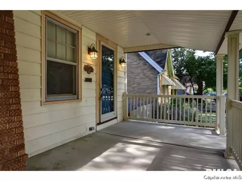 2024 S State St, Springfield, IL 62704 photo 5