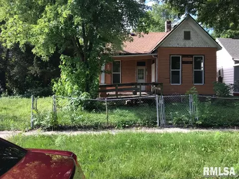 1216 E Stuart St, Springfield, IL 62703 photo 1