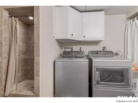 111 Mesa Rd, Springfield, IL 62702 photo 19