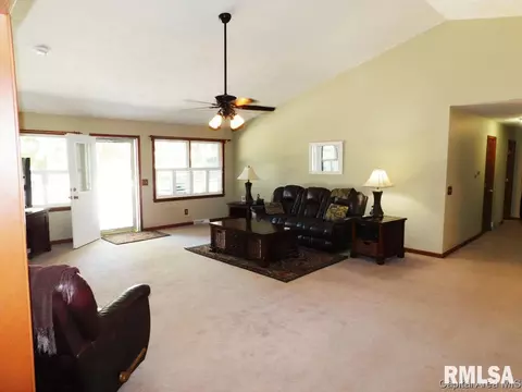 3180 White Timber Rd, Springfield, IL 62712 photo 10