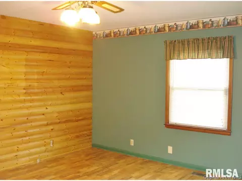 609 W Martin Street St, Abingdon, IL 61410 photo 23
