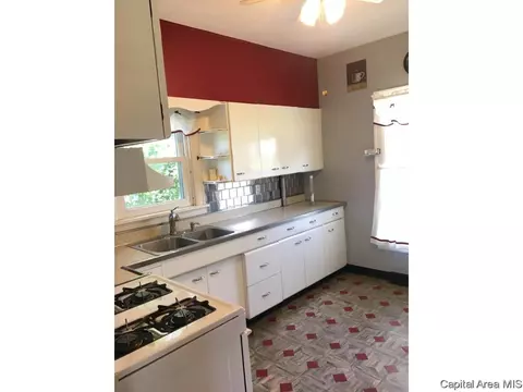 519 S Main, Abingdon, IL 61410 photo 6
