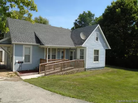 208 E Martin St, Abingdon, IL 61410 photo 2