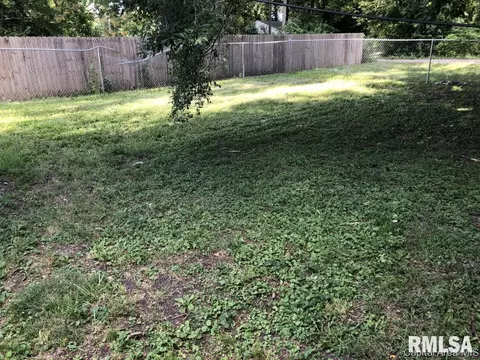 1011 S 17th St, Springfield, IL 62703 photo 8