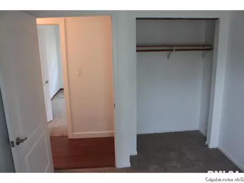 1936 Skipton, Springfield, IL 62702 photo 7