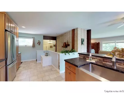 49 Greencastle Cir, Springfield, IL 62712 photo 8